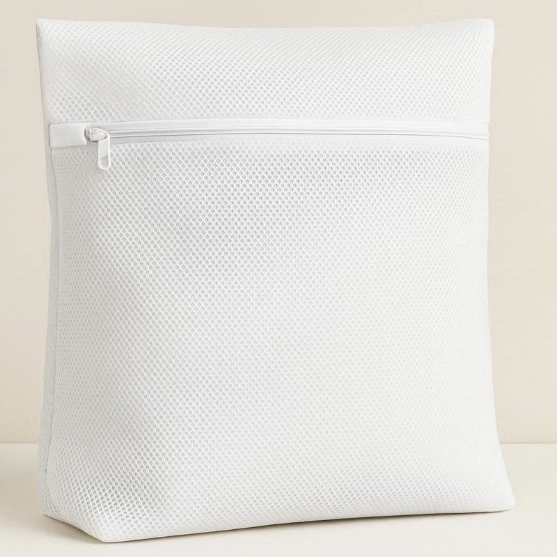 Large Capacity Laundry Bag for Delicates with Zipper Closure White